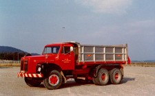 106-Lenz-Maechler-Scania-Vabis-L75-3Achser-Dreiseitenkippbruecke-ca-1970